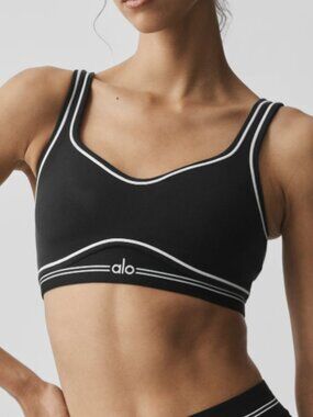 NWT Alo Yoga🐱‍💻Airbrush Heart Throb Bra White Sports Bra Workout Top